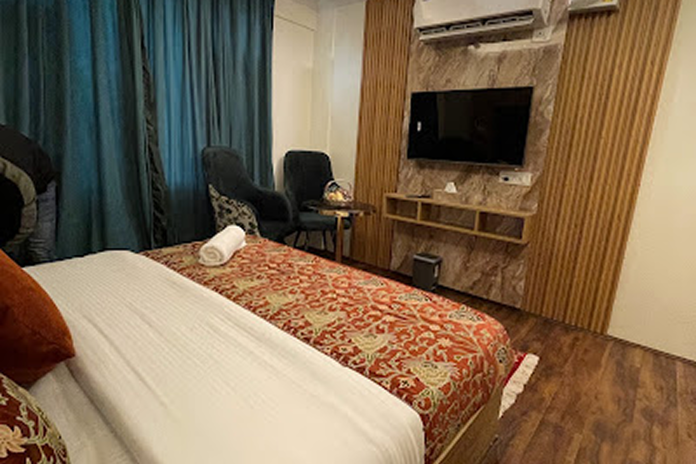 (Hotel) Seven Hill star